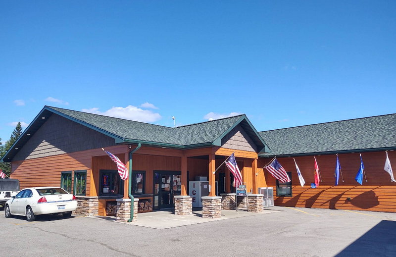 Woodys Outpost (Schaves Tourist Court, Grants Modern Tourist Court) - Woodys (newer photo)